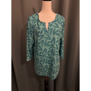 Native Northwest Women's 3/4 Sleeve V-Neck T-Shirt Blue Feather XL